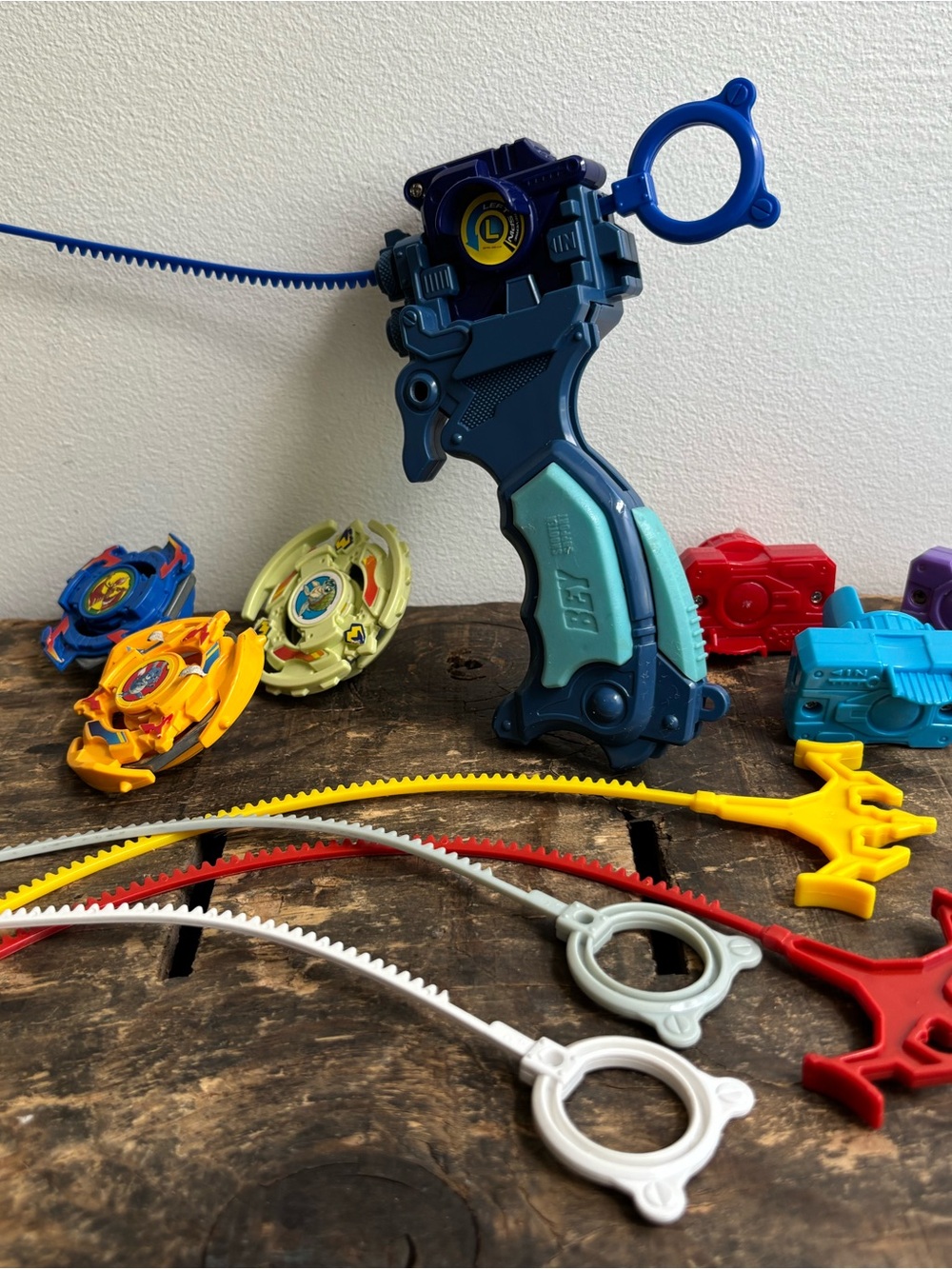 Bey shooter Hasbro Kids Spiral Launcher Toy Lot 2003 dragon turtle